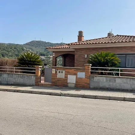 En Coliving Vistas Habitación en casa particular Sant Fost de Campsentelles (San Fausto de Campcentellas)