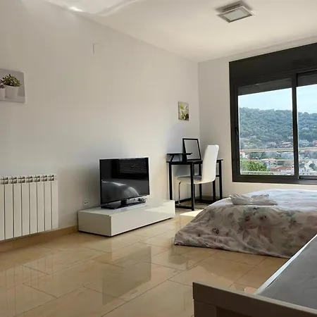 En Coliving Vistas Sant Fost de Campsentelles (San Fausto de Campcentellas)